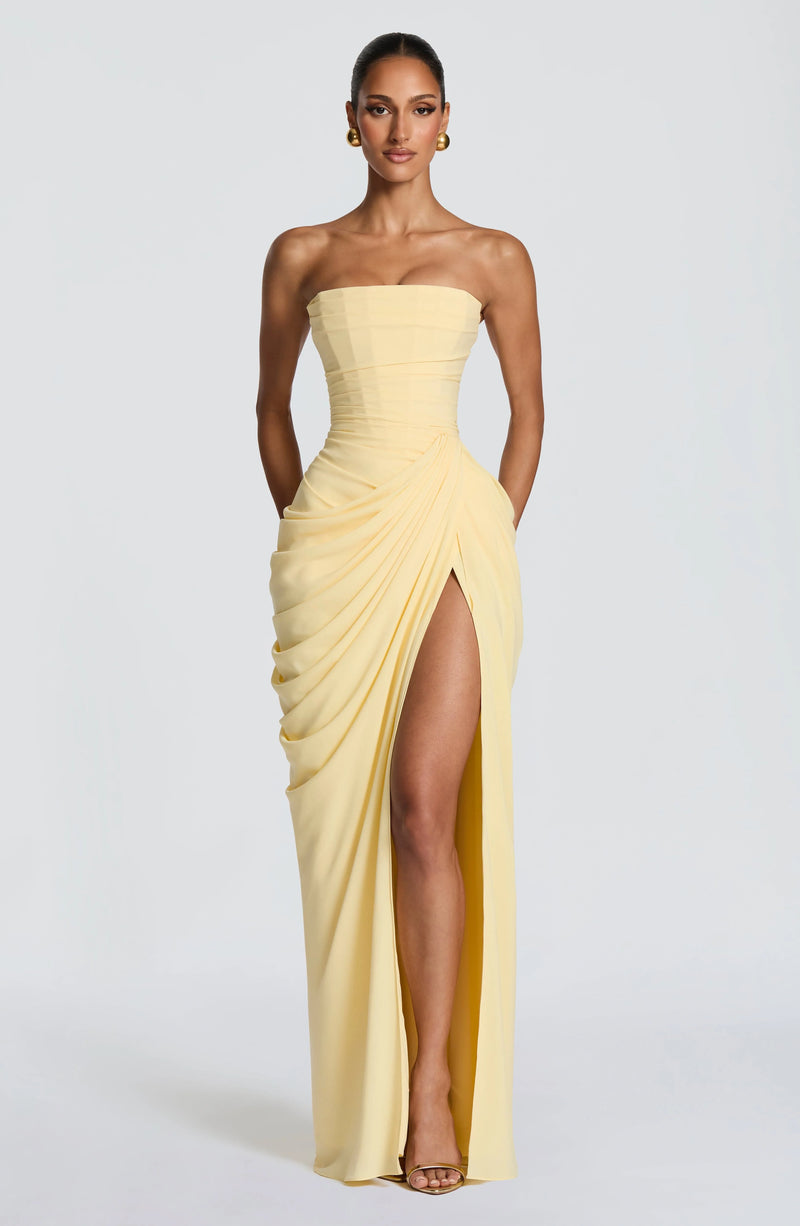 Cyra Maxi